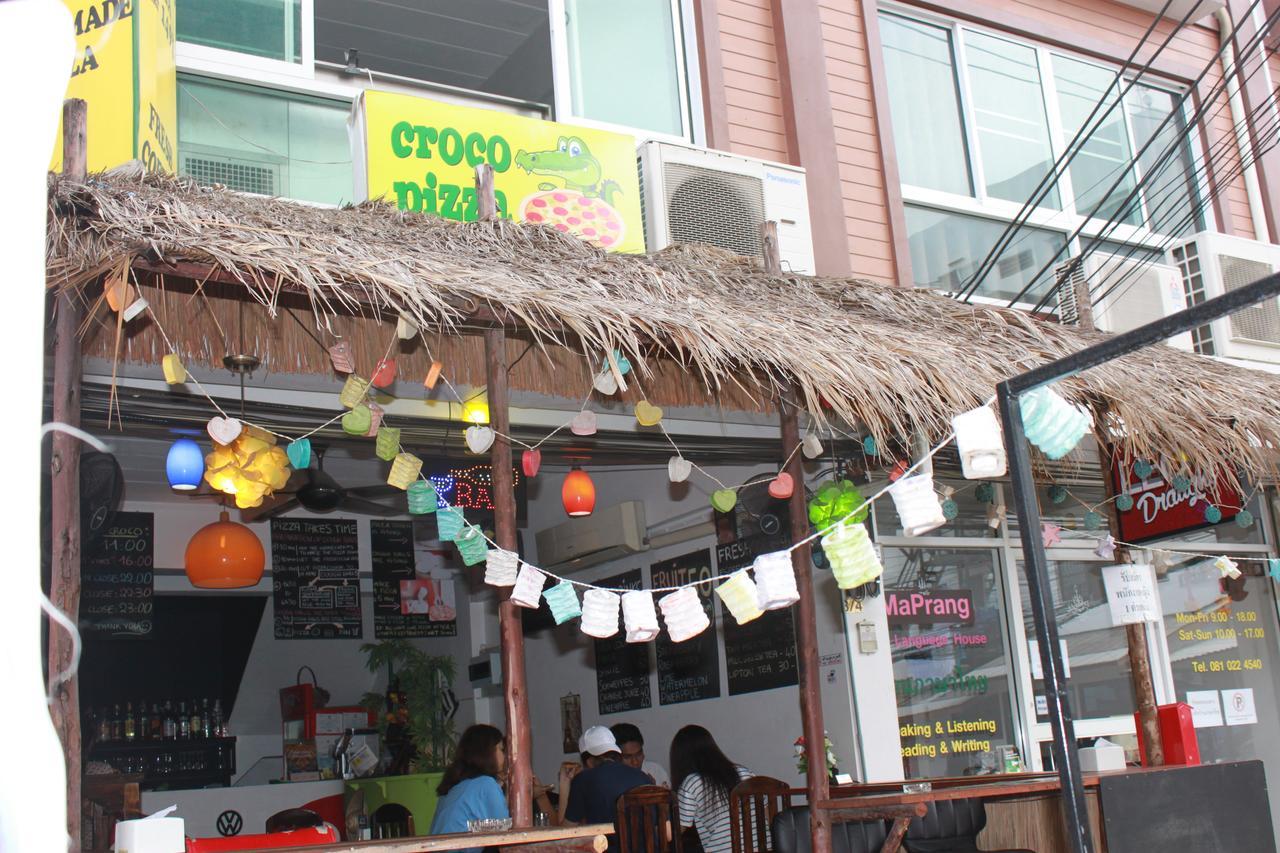 Varada Place Chiang Mai Exterior photo