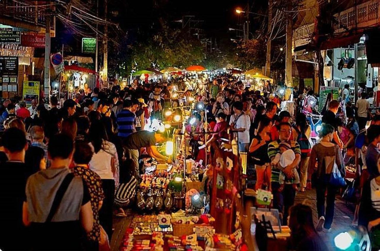 Varada Place Chiang Mai Exterior photo