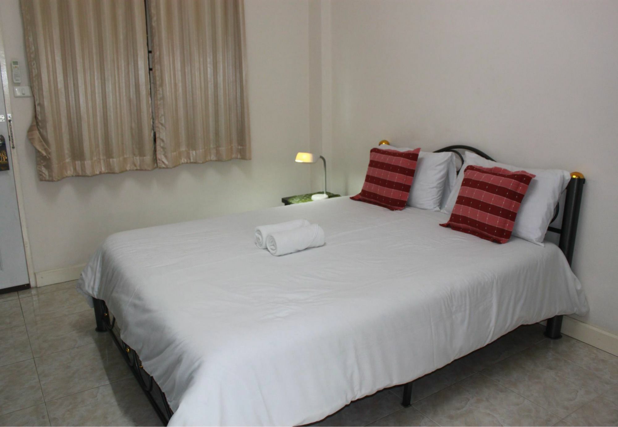 Varada Place Chiang Mai Exterior photo